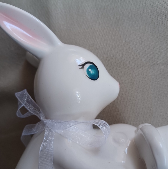 Spritz Ceramic Easter Bunny - Picture 7 of 12
